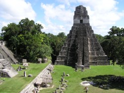 Tikal-Guatemala4-Temple-11