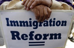 Senadores de EEUU acuerdan puntos clave de proyecto de ley migratoria