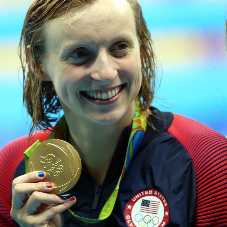 Katie Ledecky Gana La Octava Medalla De Oro Para Eeuu En Natación