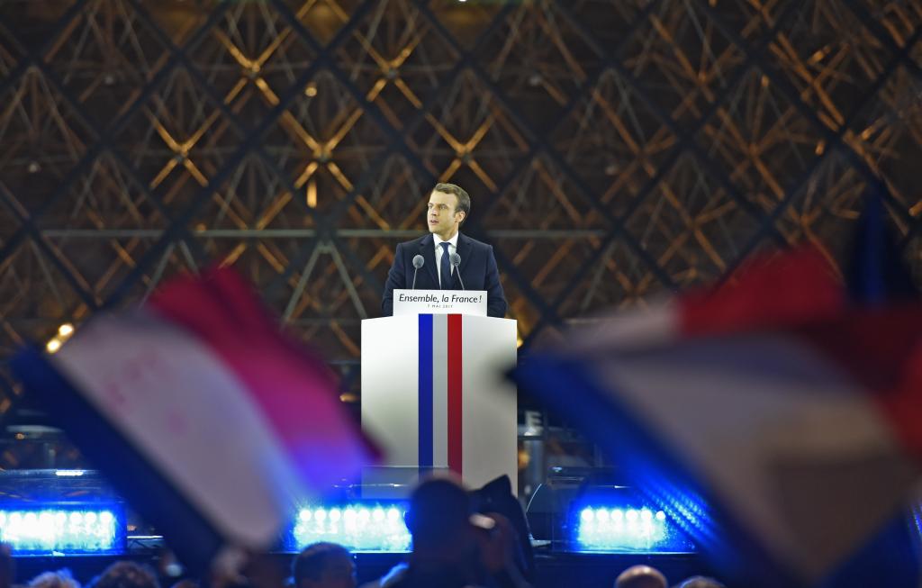 Promete Emmanuel Macron reconciliar a Francia