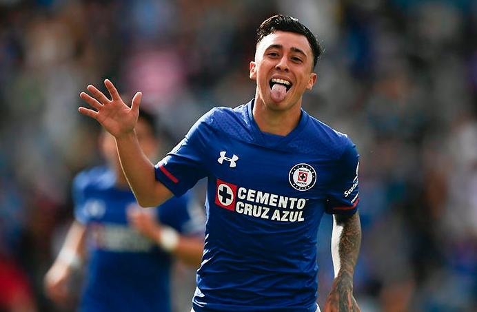 Cruz Azul humilla a Pumas