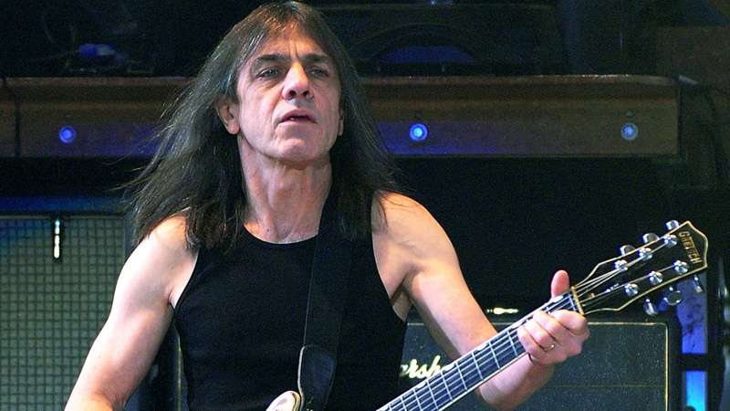 Muere Malcolm Young