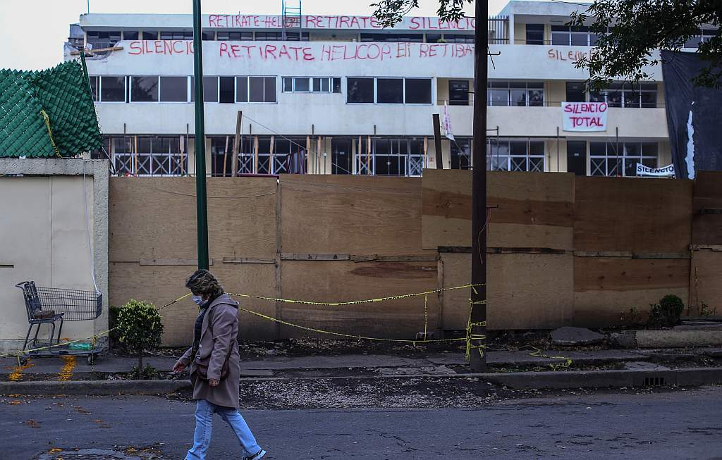 Inician demolición de una parte del colegio Rébsamen