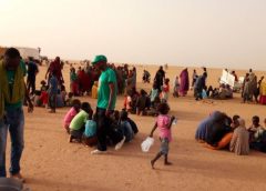 Rescatan a 128 migrantes en desierto de Níger