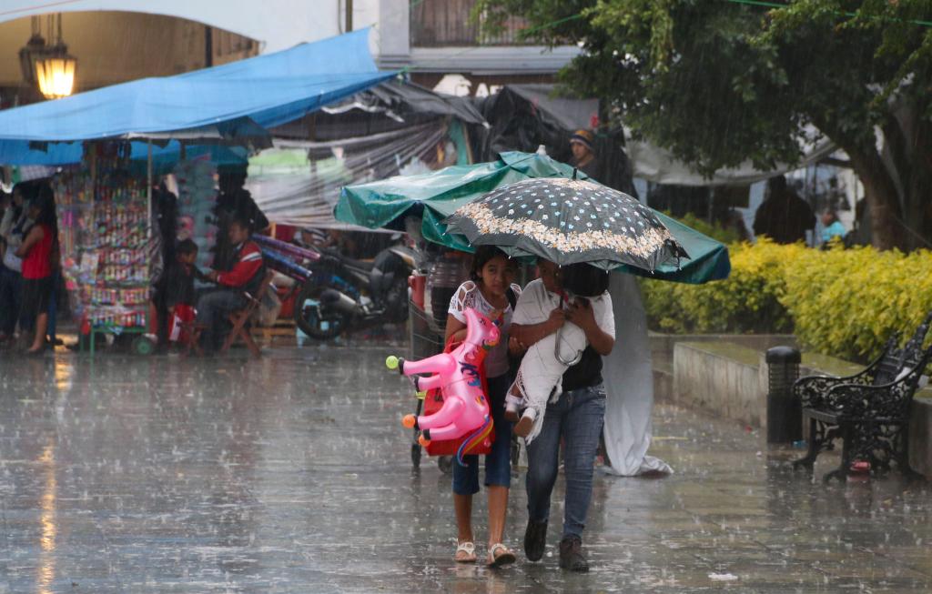 depresión tropical en Oaxaca se intensifique