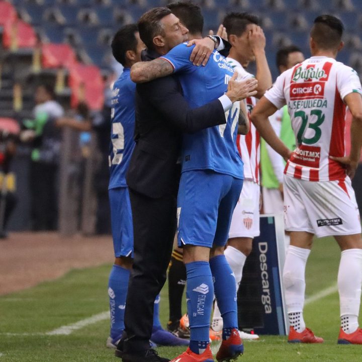 Cruz azul remonta a Necaxa