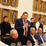 Reunión de Armenta y el arzobispo Victor para destacar compromiso con la ciudadanía