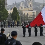 Encabeza Gobernadora Delfina Gómez ceremonia de Izamiento y honores al lábaro patrio