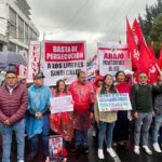 Ecuatorianos protestan contra Noboa pese a despliegue policial