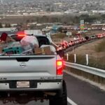 Paisanos hacen largas filas para pasar la Navidad en Chihuahua